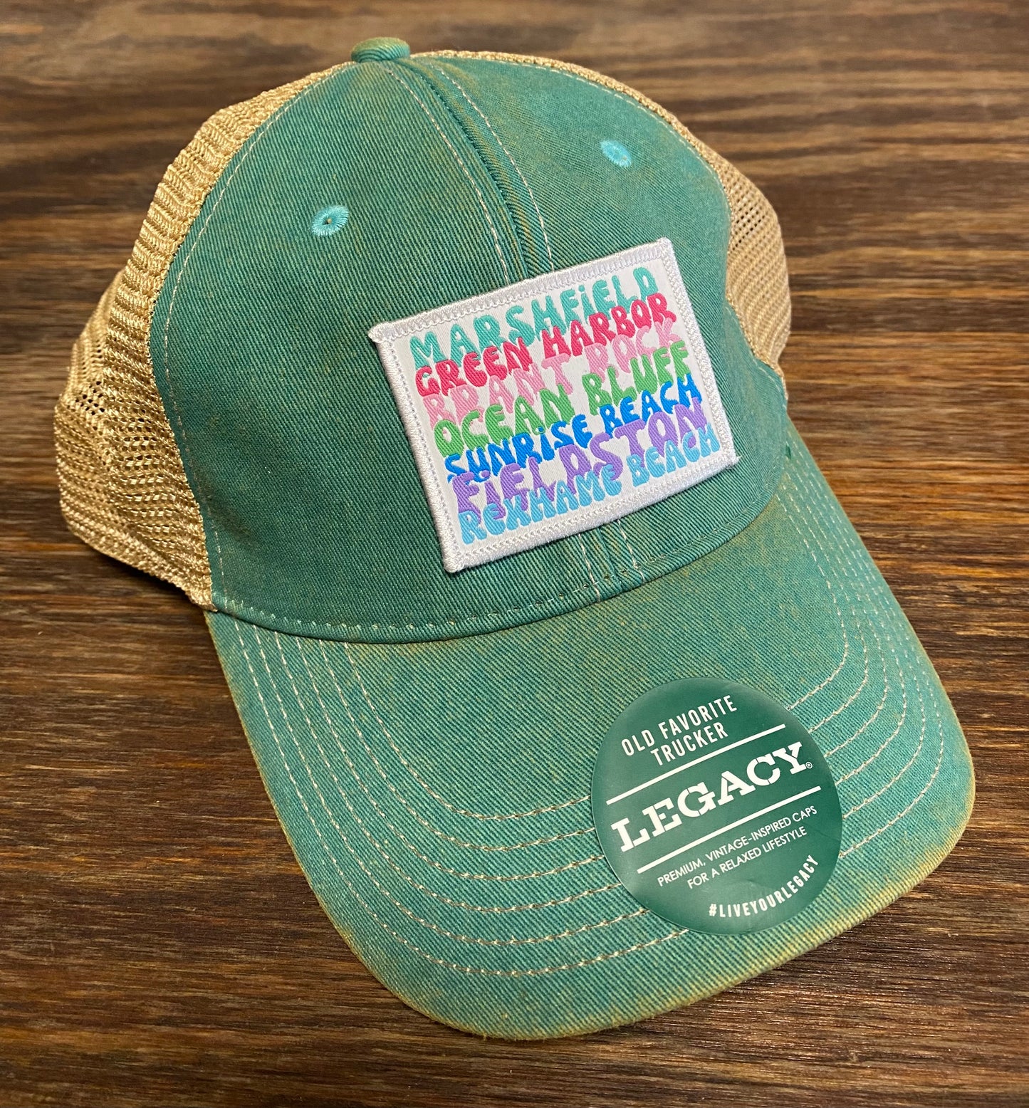 Marshfield Retro Beaches Hat